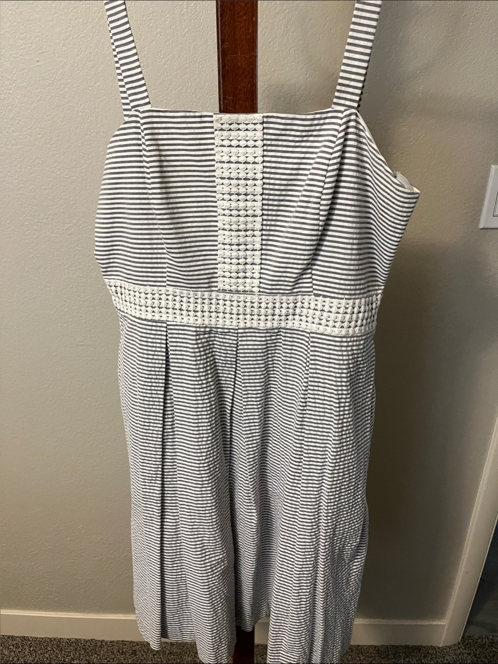 Jessica Howard Striped Sundress with Crochet Trim - White & Grey Size 12